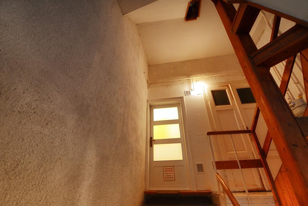 Centrum Apartman Pecs Bagian luar foto