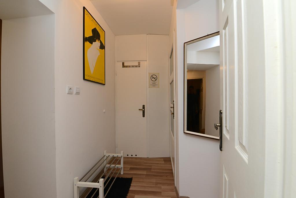 Centrum Apartman Pecs Bagian luar foto